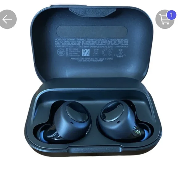 COPY - Echo buds 1st generation in like new condition